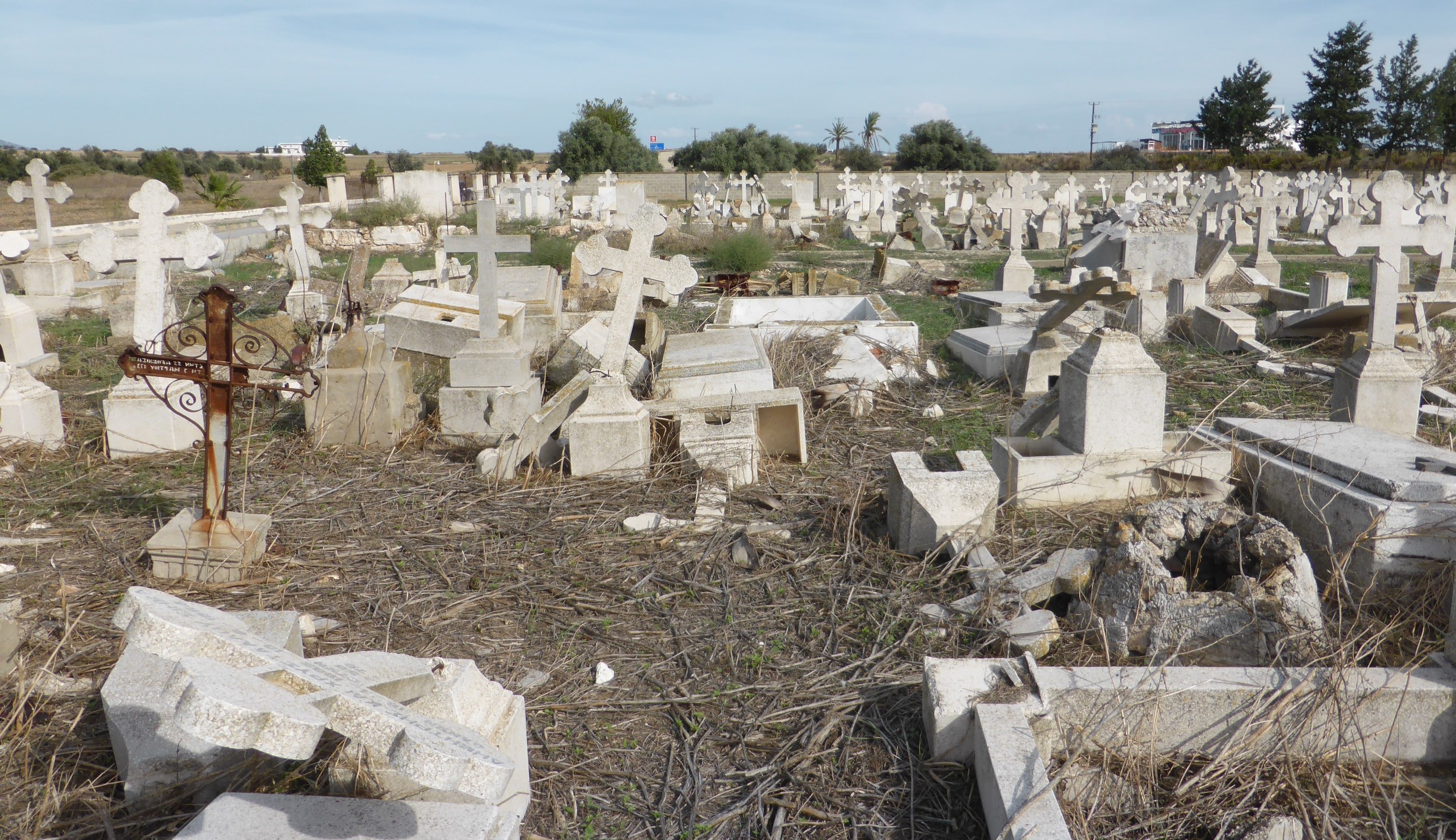Cemetery Lefkoniko north Cyprus (1)